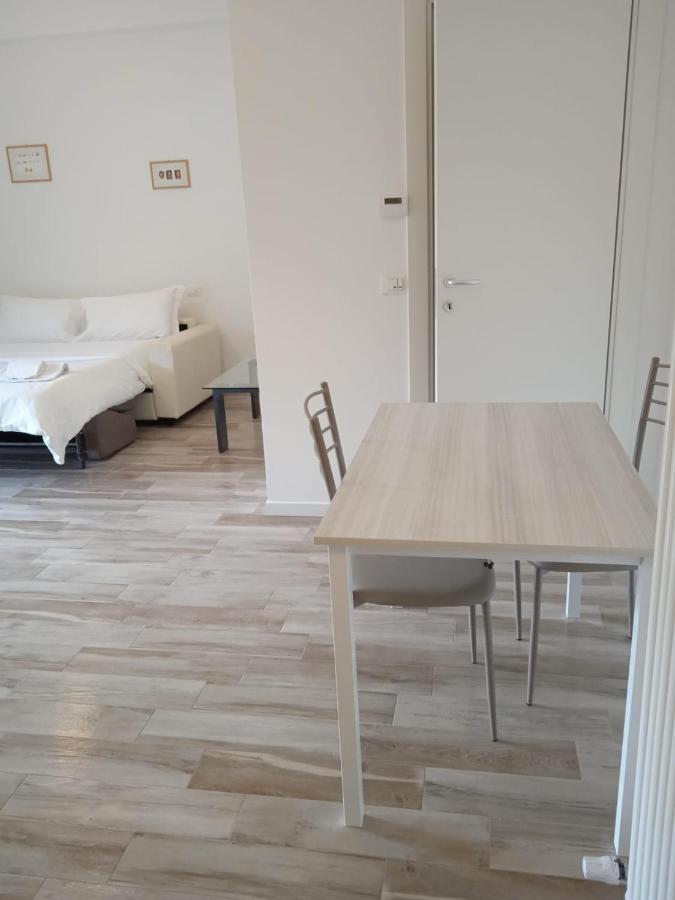 Battistelli Apartments Bolonia Habitación foto